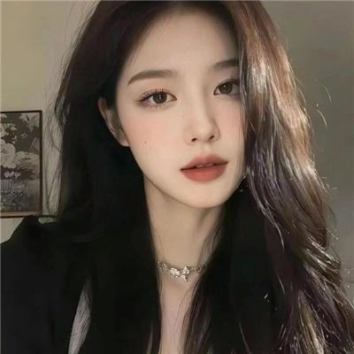 左撇子女人